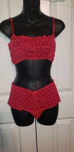 Red "Risque" size OS two piece bra & panty set